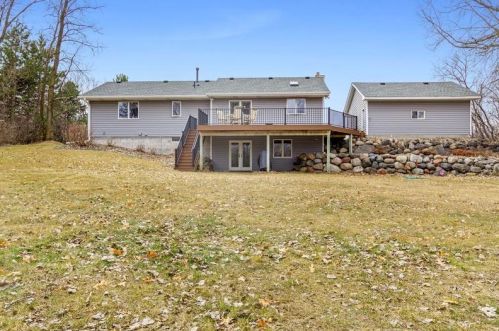 14249 May Ave, Stillwater, MN 55082-9485