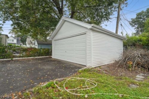 22 Tremont Ave, East Orange NJ  07018-2340 exterior