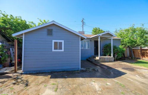 2936 Patterson Rd, Riverbank CA  95367-2811 exterior