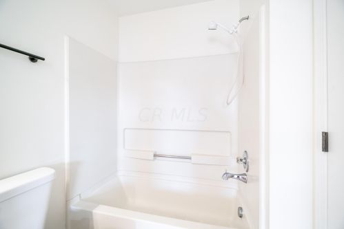 332 Oxford Oak Dr, Blacklick OH  43004-8481 exterior