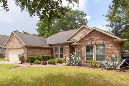326 Amarillo Dr, Magnolia, TX 77354-1765