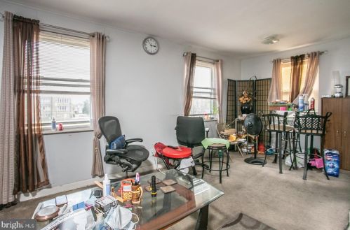 629 Hamilton St, Norristown PA 19401-4201 exterior