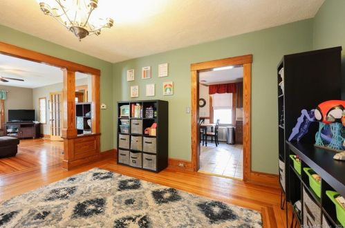 48 Lee Ave, Wallingford CT  06492-3610 exterior