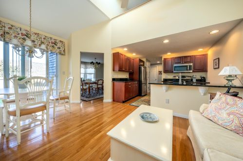 25 Blueberry Path, Yarmouth MA 02675-1475 exterior