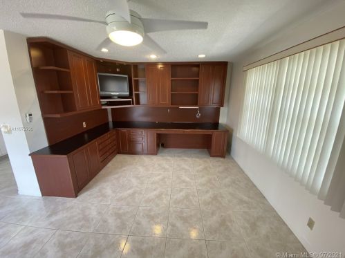80 Burgundy B, Delray Beach, FL 33484-5421
