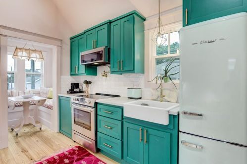 1311 13 St, Galveston TX 77550-8206 exterior