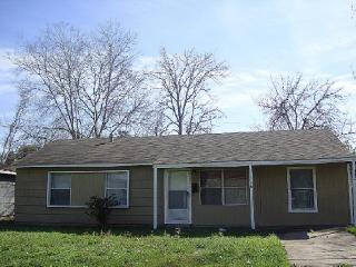 5426 Heron Dr, Houston, TX 77033-3128