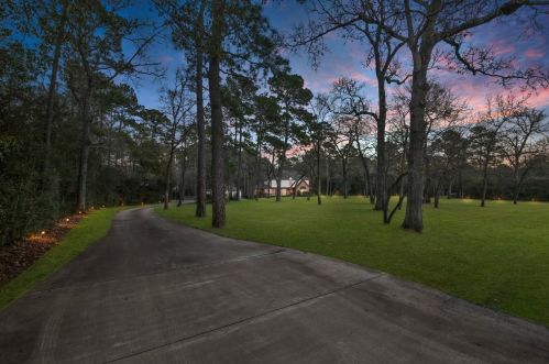33410 Doe Dr, Magnolia, TX 77355-3821