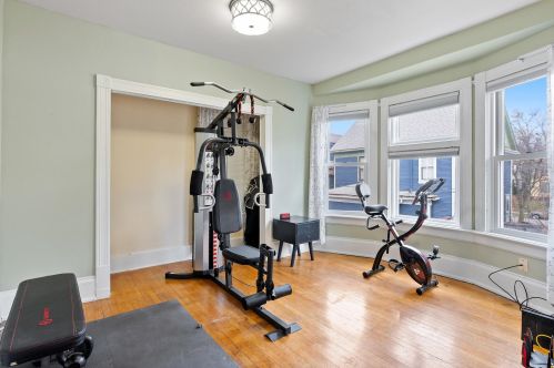 2118 Park Pl, Milwaukee WI  53211-3654 exterior