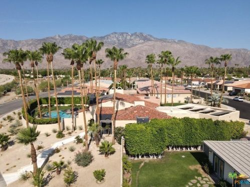 3778 Escoba Dr, Palm Springs CA  92264-3547 exterior