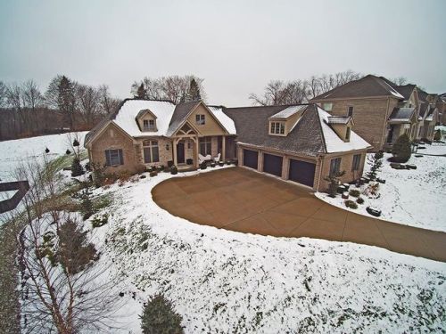 334 Braeburn Dr, Canonsburg, PA 15317-3086