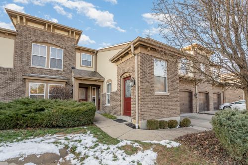 2215 Rolling Hills Dr, Covington KY  41017-5132 exterior