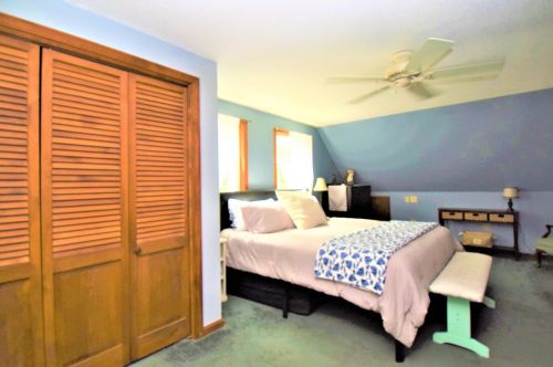 1 San Antonio Dr, Fremont NH  03044-8204 exterior