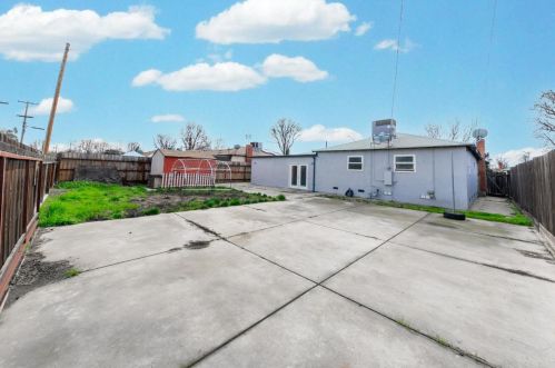 1413 Theo Ave, Modesto CA  95350-0626 exterior