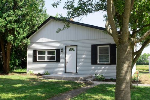 8644 Lilly Chapel Georgesville Rd, West Jefferson OH  43162-9769 exterior