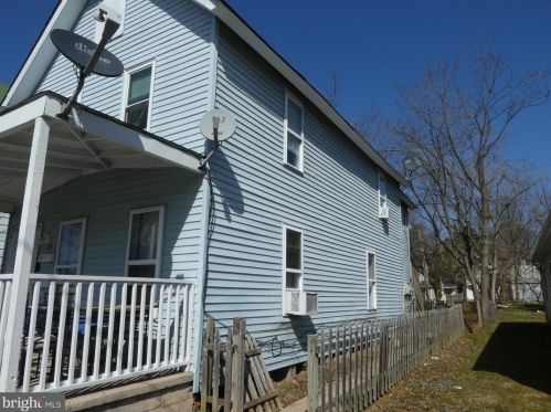 29 New St, Dover, DE 19904-3123