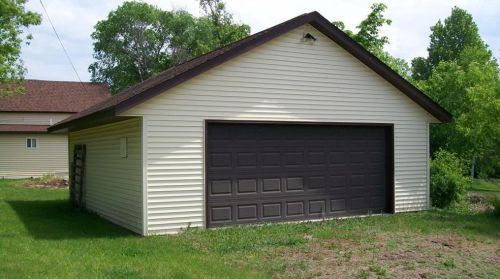313 Balsam St, Spooner, WI 54801-1106
