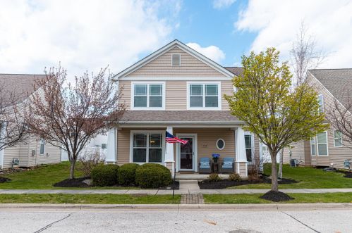4561 Snowy Meadow Dr, Darbydale, OH 43123-8117