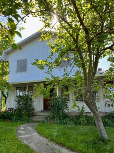 7045 2nd St, Rio Linda, CA 95673-2024