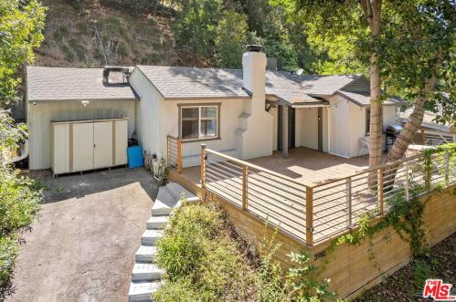 3985 Alta Mesa Dr, North Hollywood CA  91604-4010 exterior