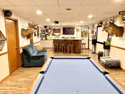 3373 Heaven Dr, Green Bay WI  54311-8906 exterior