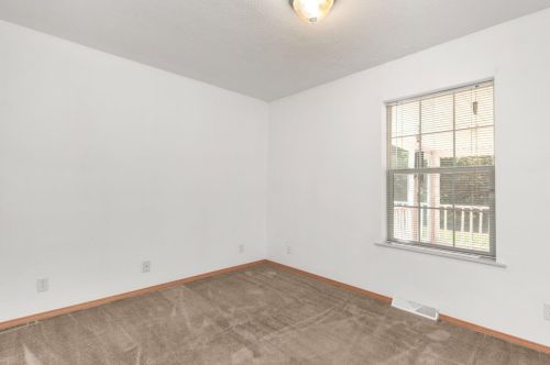 1568 Lenroot Rd, Mount Olive OH  45106-8453 exterior