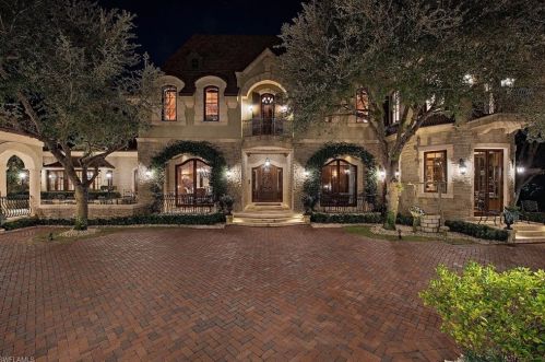 2140 Canna Way, Naples, FL 34105-3068
