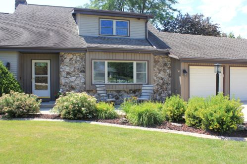 4865 Susan Lee Ct, West Bend, WI 53090-9312