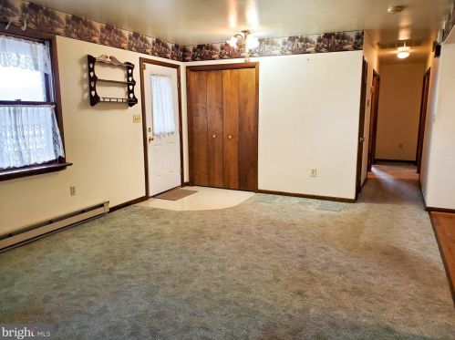 65 Ream Rd, Ephrata PA  17522-9792 exterior