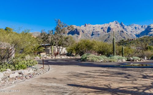 3300 Ventana Canyon Dr, Tucson, AZ 85718-2119