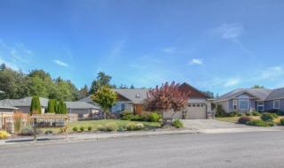 8629 Myrtle Rd, Camano Island, WA 98292-9399