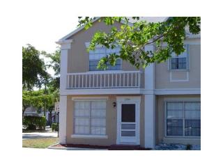 2900 Belmont Ln, Hollywood, FL 33026-3739