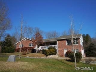 226 Brown Rd, Hendersonville, NC 28791-9075