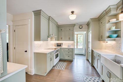 24 William St, Metuchen NJ  08840-1822 exterior