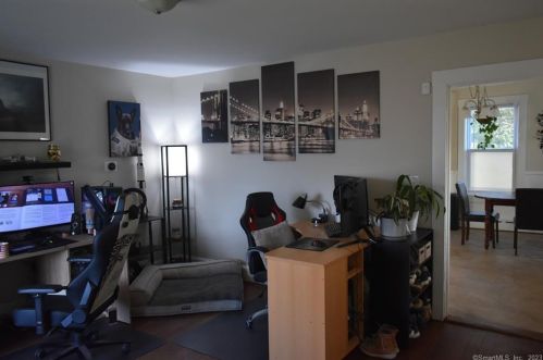 42 Elm St, Norwich CT  06351-2316 exterior