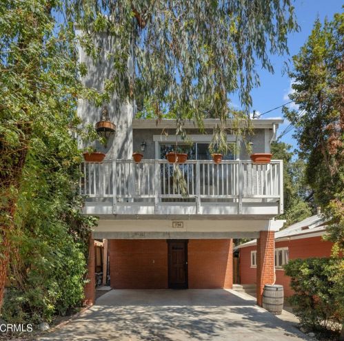 714 Brookside Ln, Sierra Madre, CA 91024-1426
