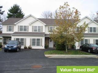 61 Aveonis Ct, Fishkill, NY 12524-1637