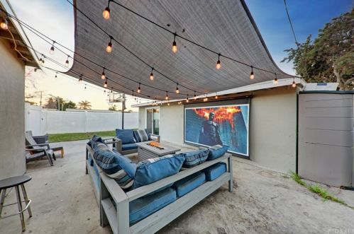 13651 Jetmore Ave, Paramount CA  90723-2314 exterior