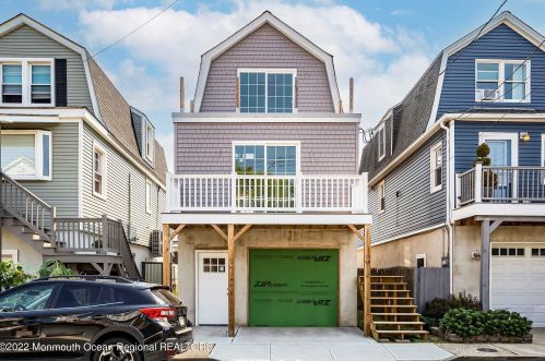 59 Barberie Ave, Monmouth Hills, NJ 07732-1518