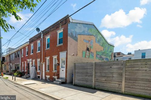 436 Greenwich St, Philadelphia PA  19147-6523 exterior