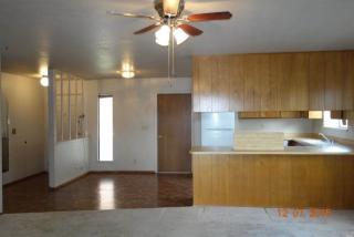 1014 Kennedy Dr, Winters, CA 95694-1532