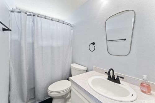 24799 Split Rail Rd, Wildomar CA  92595-9266 exterior