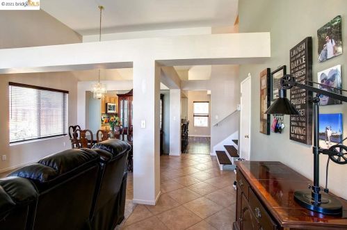 2309 Windsor Ln, Oakley CA  94561-3317 exterior