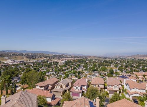 27511 Midas Ln, Santa Clarita, CA 91351-3458