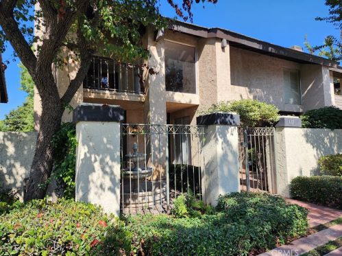 617 Terrylynn Pl, Long Beach, CA 90807-3121