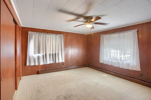 1215 Mount Jackson Rd, New Castle PA  16102-2919 exterior