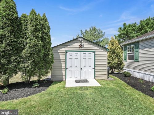 13 Allen St, Moselem PA  19526-8660 exterior