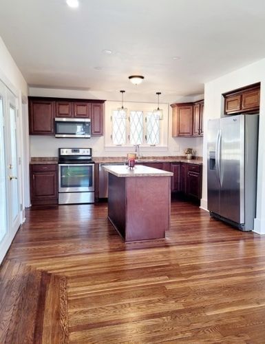 870 Wilbraham Rd, Springfield MA  01109-2015 exterior