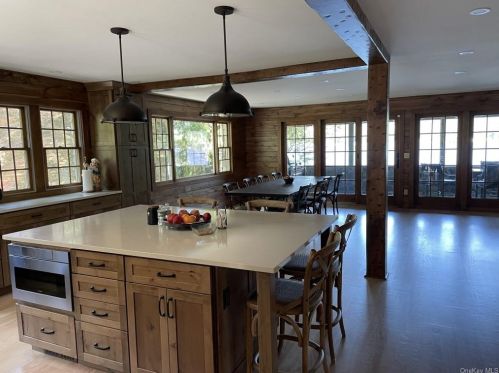 93 Woods Rd, Greenwood Lake NY  10925-4404 exterior