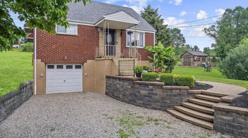 348 Hershey Rd, Pittsburgh, PA 15235-3525